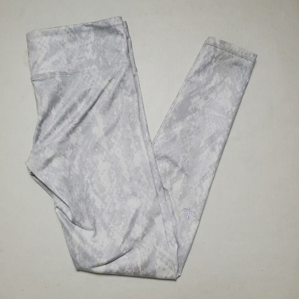 ALO Light Grey Snakeskin Leggings SZ Small